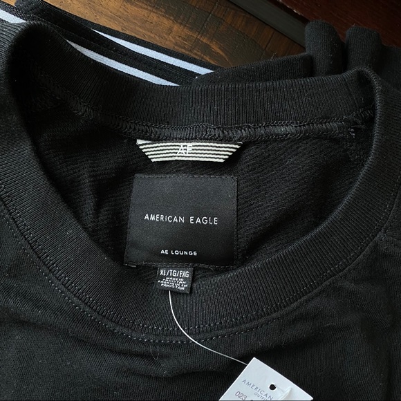 American Eagle Lounge Shirt - Picture 2 of 7